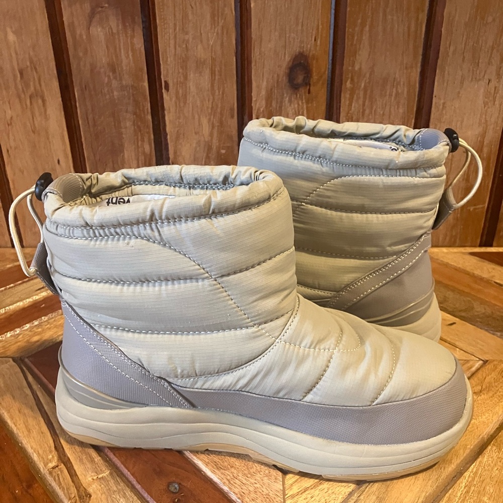 Suicoke Bower-Evab Puffer Boots - Beige, Sz 8, Women’s